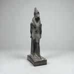 Replica van het oude Egypte God Horus standbeeld met