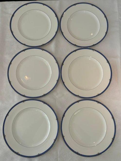 Wedgwood - Wedgwood - Bord (36) - Kingsbridge - Botanisch, Antiek en Kunst, Antiek | Meubels | Tafels