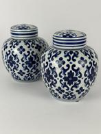 Gemberpot (2) - Porselein - Een paar porseleinen potten, Antiek en Kunst