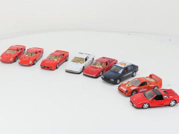 1:24   Set 6 Ferraris en Carabinieri #GS11 (Bburago) beschikbaar voor biedingen
