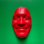 Gregos (1972) - Red smile on green light background