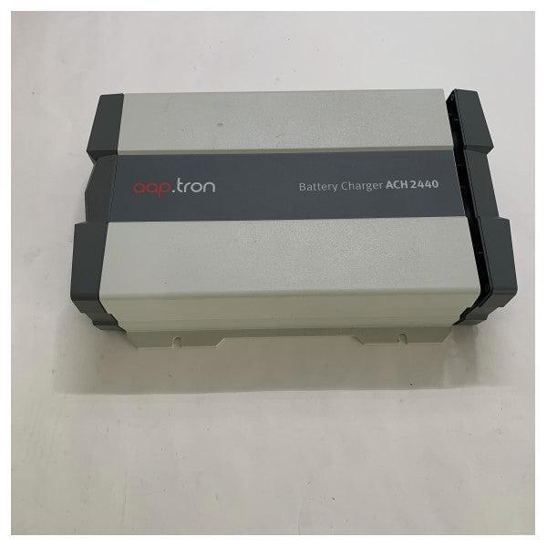 Bieden: Aap Tron advanced 40 amp battery charger 24V 3-outp, Watersport en Boten, Bootonderdelen, Ophalen of Verzenden