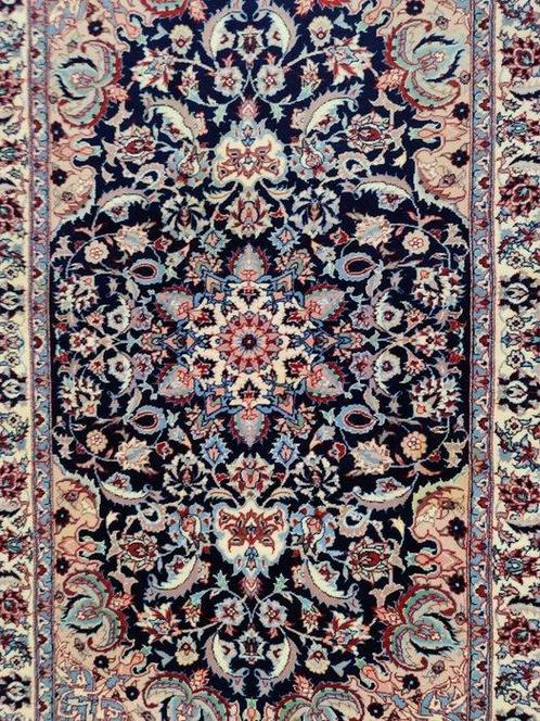 Isphahan - Tapis - 1.9 m - 0.65 m - Fleurs en laine de liège, Huis en Inrichting, Stoffering | Tapijten en Vloerkleden
