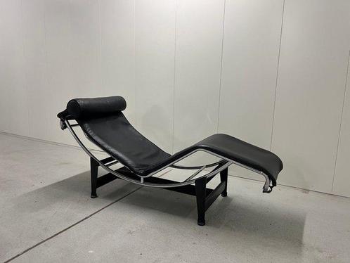 Cassina - Le Corbusier - Chaise longue - LC4 - Leder - LC4, Antiquités & Art, Art | Objets design