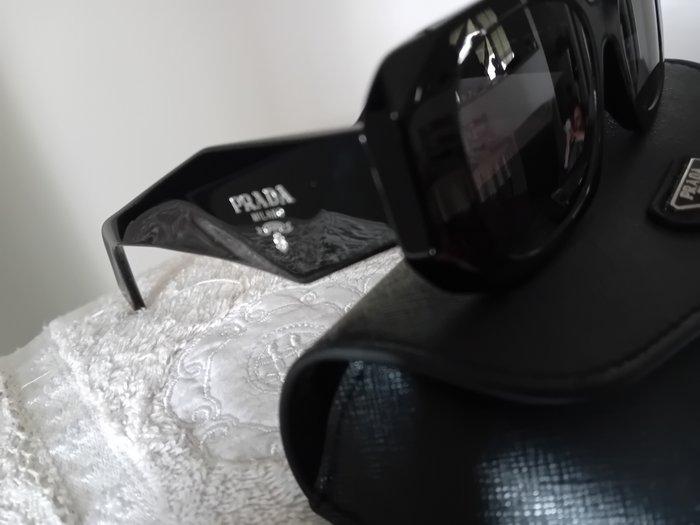 Prada - Lunettes de soleil, Bijoux, Sacs & Beauté, Lunettes de Soleil & Lunettes | Femmes