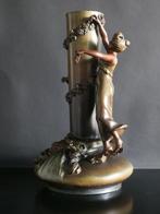 Dans le gout Auguste Moreau - Vase - Femme drapée - Régule -, Antiquités & Art