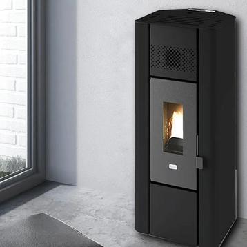 Pelletkachel Lilli 6 kW verwarmt stacaravan, chalet 125 m3 beschikbaar voor biedingen