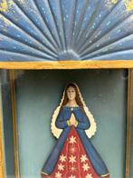 Kerstdecoratie Meander: Maria Immaculata in showcase - Glas,, Diversen, Kerst, Nieuw