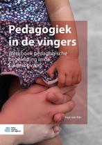 Pedagogiek in de vingers 9789036824347 Inge Van Rijn, Boeken, Verzenden, Zo goed als nieuw, Inge Van Rijn