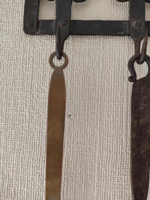 Rek (5) - Smeedijzer, Koper - Keukenrek met keukengerei, Antiek en Kunst, Antiek | Overige Antiek