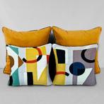 New set of four cushions made with Pierre Frey fabric -New, Antiek en Kunst