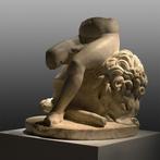Oud-Romeins Marmer Heracles Epitrapezios met de leeuwenhuid