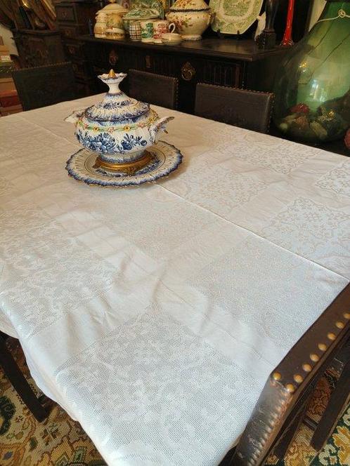 Belíssima toalha de damasco - Nappe - 200 cm - 150 cm -, Antiek en Kunst, Antiek | Tapijten, Tafelkleden en Textiel