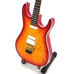 Miniatuur  Pensa Custom MKI gitaar met gratis standaard, Verzenden, Nieuw, Pop, Beeldje of Miniatuur