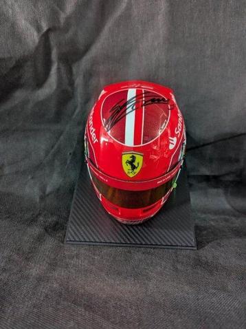 Ferrari - F1 - Charles Leclerc - Casque à léchelle 1/2