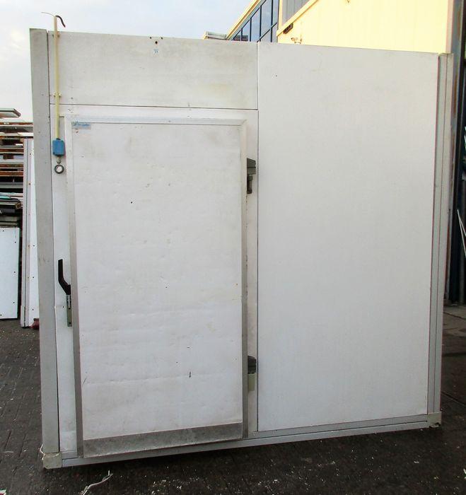 Koelcel, Koelkamer met vloer B260 x D180 x H260cm, zonder, Elektronische apparatuur, Koelkasten en IJskasten