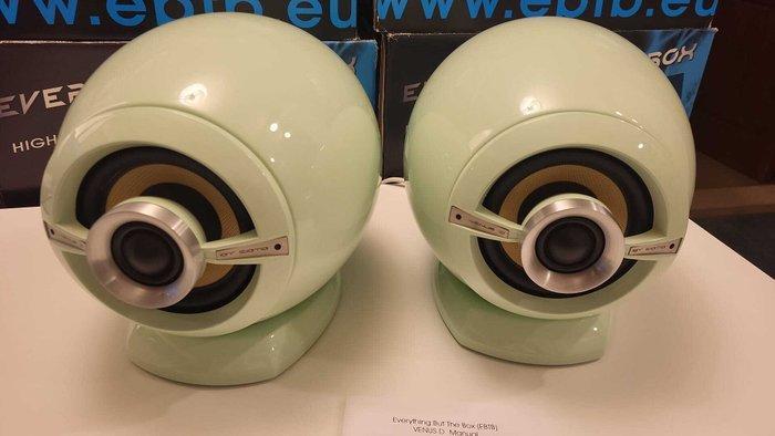 EBTB - Venus D - HIGH END LIFSTYLE ACOUSTICS Luidsprekerset, Audio, Tv en Foto, Radio's