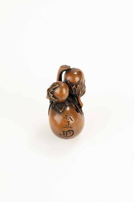 Un netsuke en buis fin représentant un groupe de quatre, Antiek en Kunst, Antiek | Overige Antiek