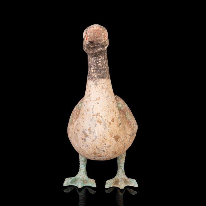 Oud-Chinees, Han-dynastie Aardewerken eend met bronzen poten, Antiek en Kunst, Antiek | Overige Antiek