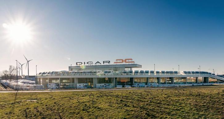 Giottiline Sienna 440 slechts 32612 km en dwarsbed 55920, Caravans en Kamperen, Mobilhomes, tot en met 6