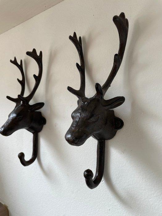 Decoratief ornament (2) - Europa - Een set hertenhaken, Antiek en Kunst, Kunst | Designobjecten