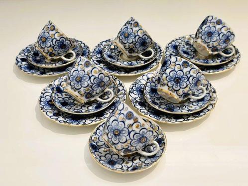 Lomonosov Imperial Porcelain Factory - Service à café pour 6, Antiek en Kunst, Antiek | Meubels | Tafels