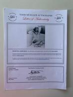 Laureen Bacall - Nice signed photograph, Nieuw
