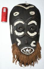 Afrikaans Malindi Warega masker met koeien tanden uit Zaïre