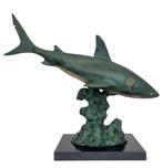 sculptuur, Swimming shark - 50 cm - Aluminium, Marmer