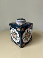 De Vries en Kuiken, Makkum - Bocal - Faïence - Theebus /