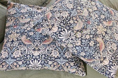 Coussins rembourrés exclusifs de William Morris, ensemble de, Antiek en Kunst, Kunst | Designobjecten