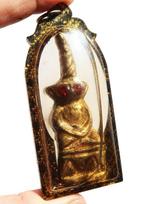 Magische Amulet De Geest met Rode Ogen: Magnetische