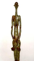 Abdoulaye Derme - sculptuur, Femme Filiforme - 97.5 cm -