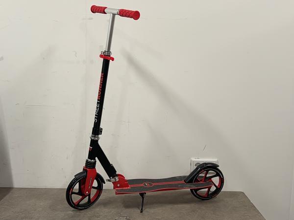 Veiling - Streetrunner step Dart roodzwart, Vélos & Vélomoteurs, Trottinettes