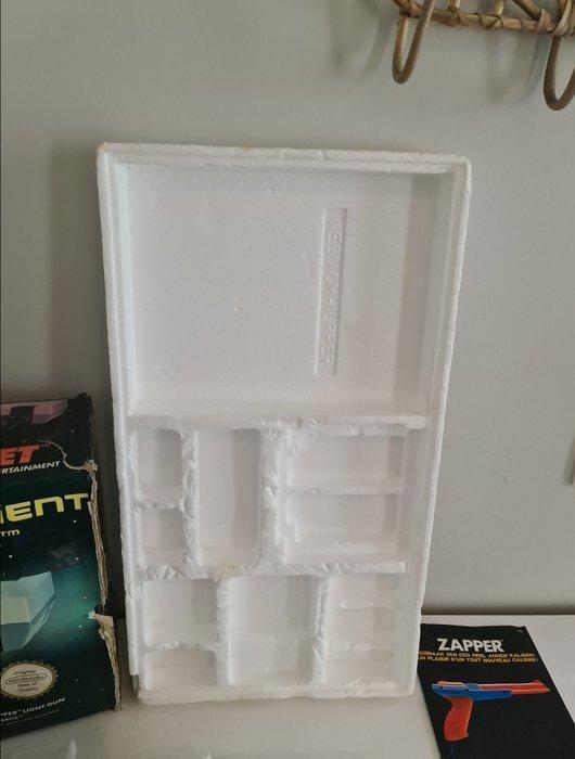 Nintendo - Nes - Action Set - Videogameconsole + games - In, Games en Spelcomputers, Spelcomputers | Overige Accessoires