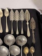 Cuillère (28) - Étain, Plaqué(e) argent, Alpacca, Albaloid -, Antiek en Kunst