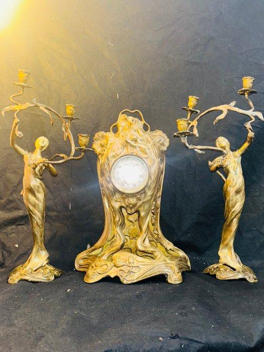 Klok en garnituur set (3) Liberty - Gepatineerd brons -, Antiek en Kunst, Antiek | Klokken