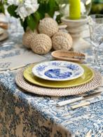 Blauwe en witte toile de Jouy voor grote tafels. -