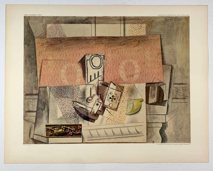Pablo Picasso (1881-1973) - Still life with red wallpaper -, Antiek en Kunst, Kunst | Tekeningen en Fotografie