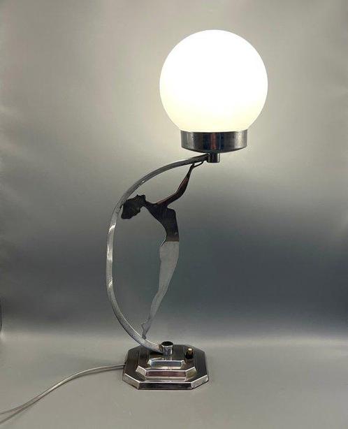 Tafellamp - Silhouet-lamp - Aluminium, Kristal - Art Deco, Antiek en Kunst, Kunst | Designobjecten