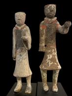 Oud-Chinees veelkleurig terracotta. Han krijgers paar met TL