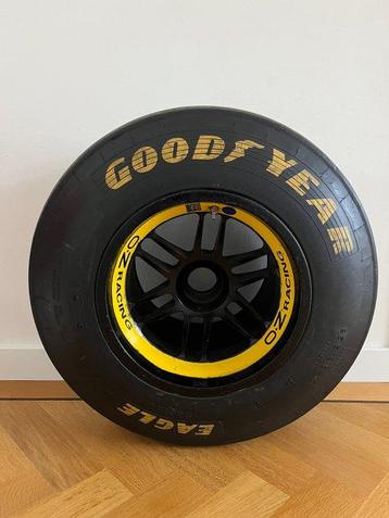 Pneu complet sur la roue - Williams F1 - Goodyear Tyre & beschikbaar voor biedingen