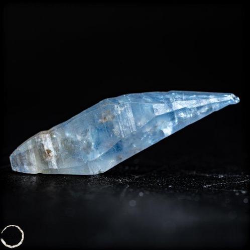 Zeldzamer doorzichtig Ceylons saffierkristal uit Sri Lanka, Verzamelen, Mineralen en Fossielen