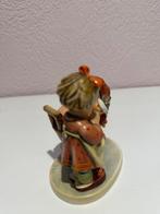 Hummel - M.I. Hummel - Figuur - Mädchen mit Kinderwagen -