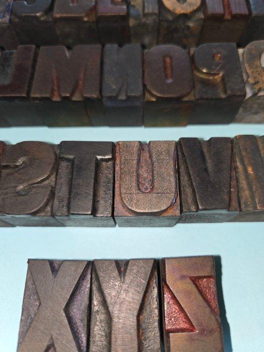 Drukblokken (26) - Lettres dimprimerie 1930, Antiek en Kunst, Antiek | Wandborden en Tegels