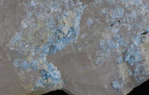 Vorobyevite (var. de béryl) Cristaux sur matrice - Hauteur :, Verzamelen, Mineralen en Fossielen