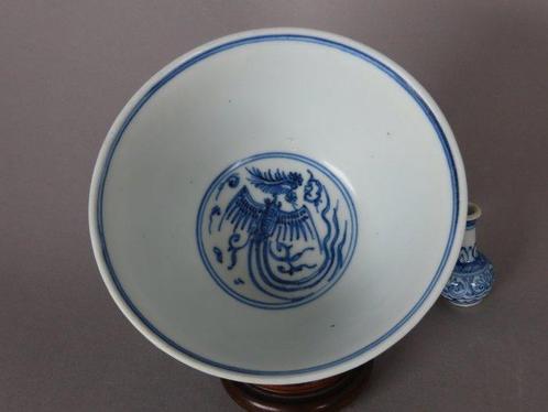 Jiajing Mark and Period (1522-1566) - Kom - Phoenixes in, Antiek en Kunst, Antiek | Overige Antiek