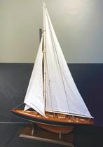 Modeljacht - Model Klassiek zeiljacht / modelboot / vijver