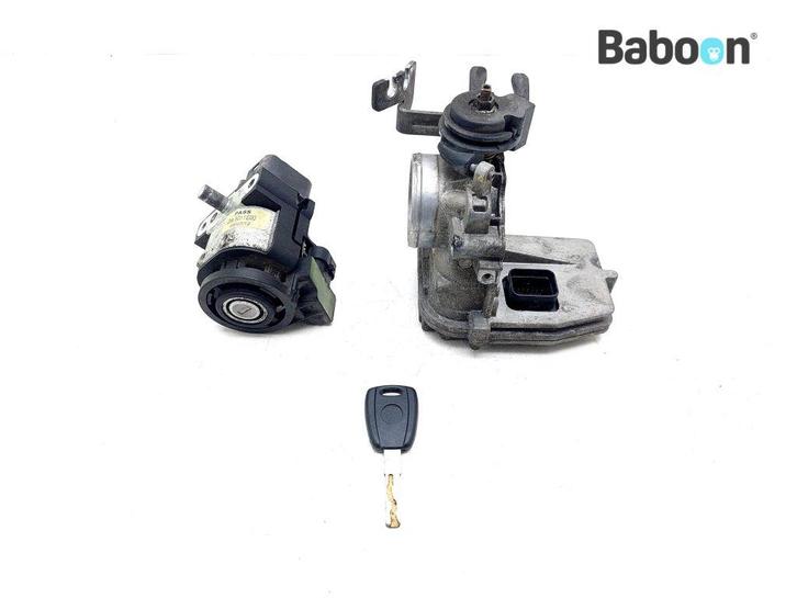 Contactslot Set met Immobiliser Piaggio | Vespa MP3 500 LT, Motoren, Onderdelen | Overige, Gebruikt, Verzenden