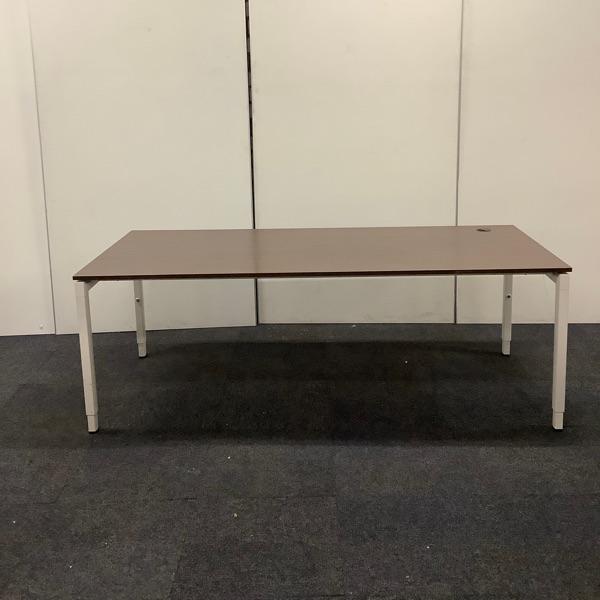 drentea bureau 200x90 cm, in hoogte verstelbaar, Wit - bruin, Huis en Inrichting, Bureaus, Bureau, Gebruikt, In hoogte verstelbaar